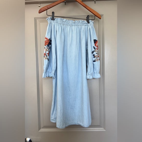 Embroidered Dress brand: Main Strip - Picture 2 of 4